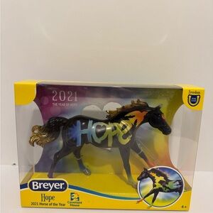 Breyer HOPE 2021 Horse of the Year New In Box #62121 NEW Freedom 1:12 Scale